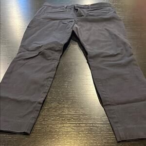 GAP Black Chinos with Smooth Fabric and Straight Fit Skinny Ankle size 8R